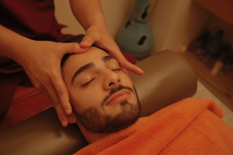 مساج الاسترخاء المنزلي